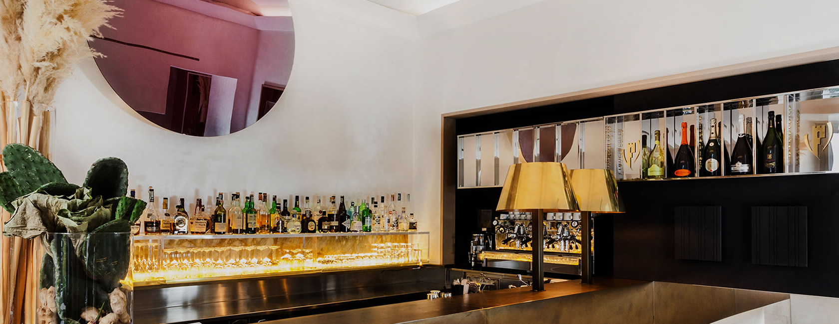 Franciacorta Bar interiors in Senato Hotel Milano