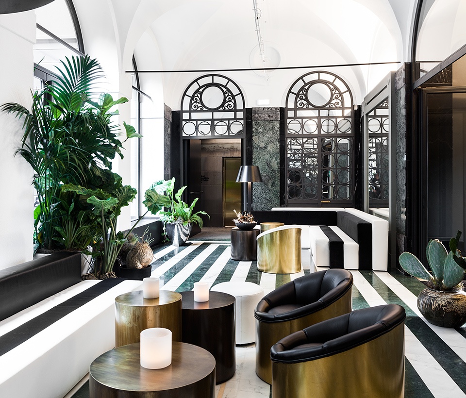 Senato Hotel Milano Hall with installations by green designer Rosalba Piccinni